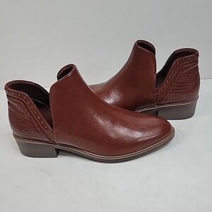 Bear Traps Ankle Boots Womens 9.5M Brown Leather Low Heel Comfort New W/O Box